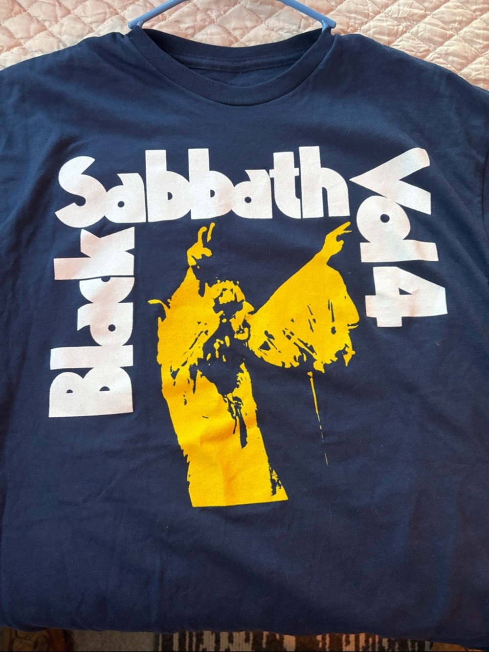Black Sabbath Vol 4 T-Shirt large NWOT